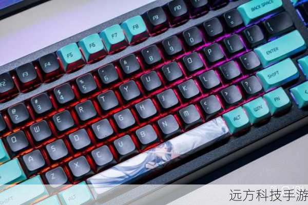 联想K27在细节设计上同样下足了功夫,键盘采用防渗漏设计,有效防止液体溅入造成损坏;触控板支持关闭功能,防止打字时误操作;B面顶部还配备了键盘灯,在光线不足的环境下也能轻松打字,笔记本还内置了音效芯片和扬声器,音质清晰,无论是视频会议还是观看在线课程,都能获得良好的听觉体验。