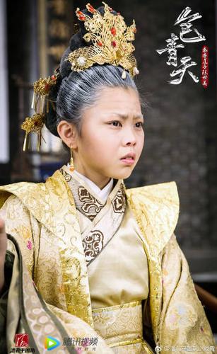 问题三:《小戏骨之花木兰》的导演是谁?