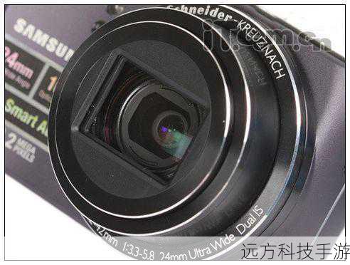 三星WB550的外观设计简约而不失大气,机身尺寸为105×61.4×36.5mm,重量约为219g,拿在手中既有分量感又不失便携性,它采用了哑光表面处理,阳光下更显高档质感,机身线条流畅,边缘位置曲线化设计,不仅美观,更在握持时提供了良好的手感,WB550还提供了黑色、银色和深紫色三种颜色选择,满足不同用户的个性化需求。