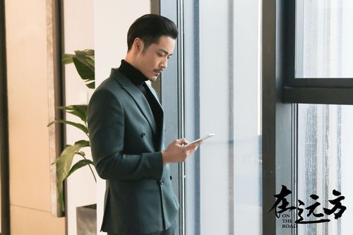 在电视剧《马向阳下乡记》中,刘达饰演了“驴屎蛋”一角,在该剧中,他将“驴屎蛋”这个角色的性格特点和情感变化演绎得淋漓尽致,让观众们对这个角色印象深刻,他也凭借在该剧中的出色表现,获得了第 20 届白玉兰奖最佳男配角的提名。