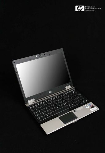 Q3:EliteBook 2530p的屏幕显示效果如何,适合长时间办公吗?