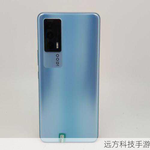 iQOO Neo5云影蓝的色彩表现非常出色，无论是在室内还是户外，它都能准确还原出真实的色彩，同时保持较高的色彩饱和度和对比度，让照片和视频看起来更加生动、鲜活，云影蓝配色在不同光线下的变化也非常迷人，总能给你带来意想不到的惊喜。
