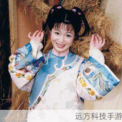 双儿:由吴倩饰演,双儿是韦小宝最信任的人之一,也是他的妻子,她温柔善良,对韦小宝忠心耿耿,是一个让人感动的角色。