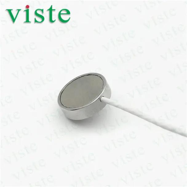 除了以上提到的核心配置外,vivo X3S还内置了多种传感器(如重力感应、距离感应、光线感应、电子罗盘、陀螺仪等),以及丰富的内置应用(如手机QQ、新浪微博、微信等),为用户提供了更加便捷、全面的使用体验。