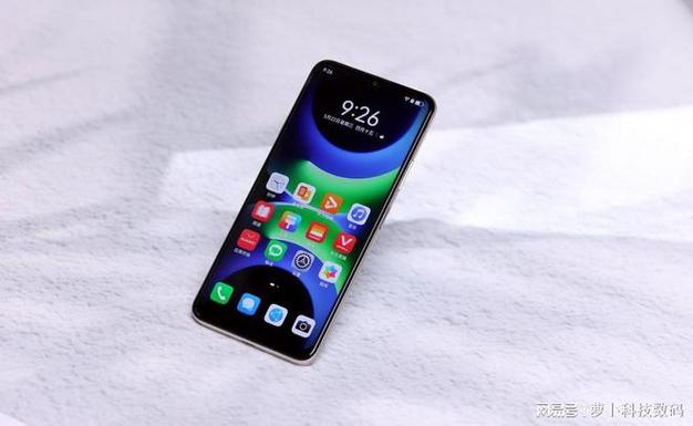 对于智能手机来说,续航能力一直是用户关注的焦点,华为畅享5全网通在这方面同样没有让人失望,它内置了一块4000mAh的大容量电池,配合华为的智能省电技术,能够确保手机在正常使用情况下拥有较长的续航时间,即使是重度使用用户也不必担心电量问题,它还支持快速充电功能,让你在短时间内就能为手机补充电量。