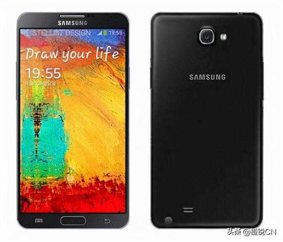 在硬件配置方面,三星GALAXY Note3搭载了高通骁龙800处理器,这款四核处理器的主频高达2.3GHz,配合高通Adreno 330 GPU,为手机提供了强大的动力支持,无论是运行大型游戏还是处理多任务,都能游刃有余,Note3还配备了3GB的RAM,确保了系统的流畅运行和应用的快速切换。