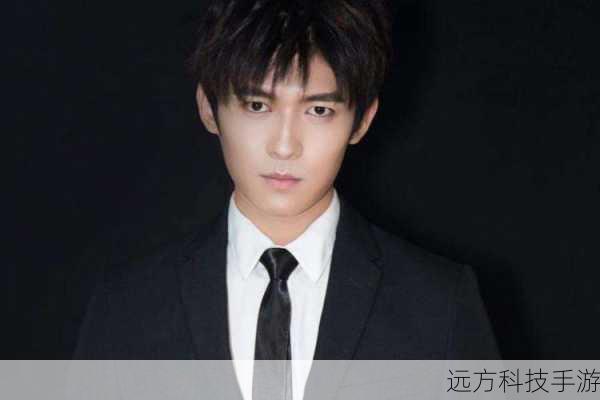 五竹:男主角的仆人,由佟梦实饰演,他是一个机器人,武功高强,对范闲忠心耿耿,他曾经是叶轻眉的仆人,和她有着深厚的感情。
