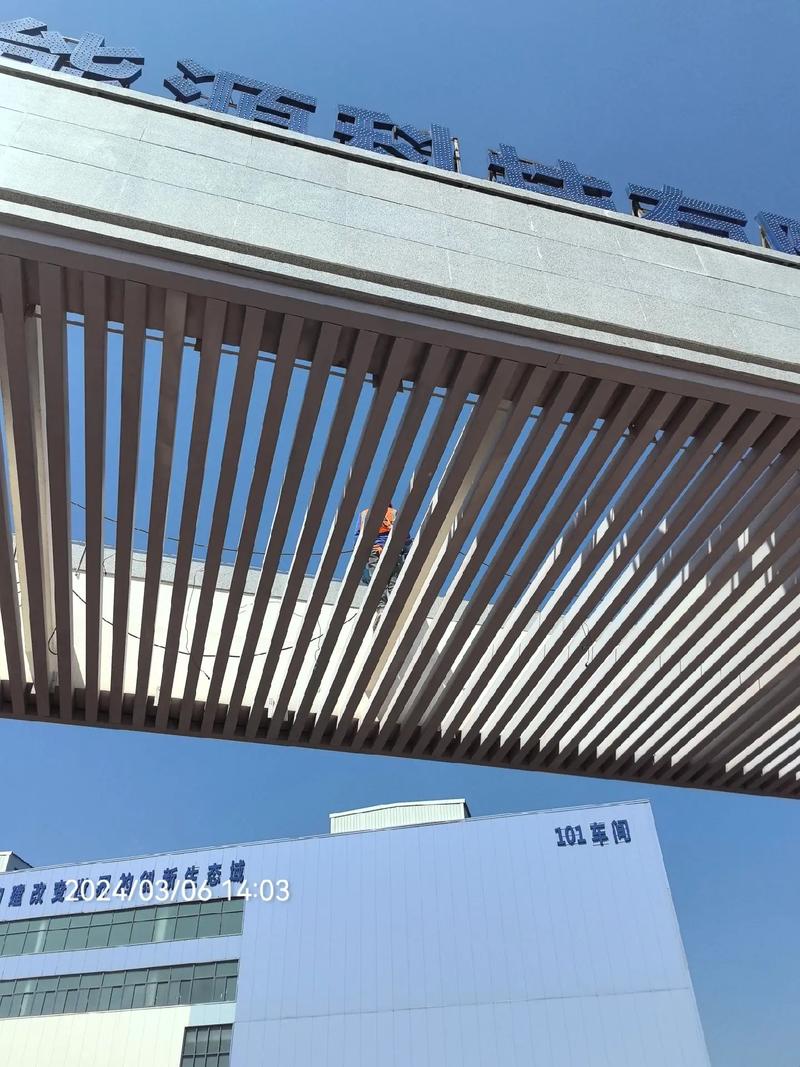 6、不要争辩:在面对面试官的质疑或者批评时,不要争辩或者反驳,要保持冷静和理智,并且用事实和数据来支持自己的观点。