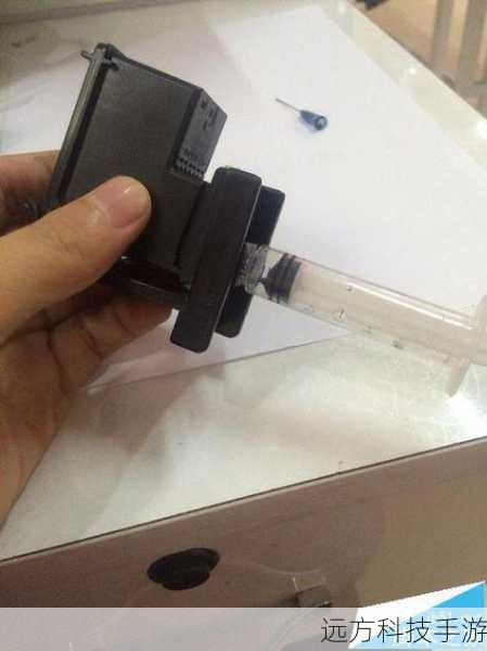 1、问题:在更换墨盒时,发现无法正确锁定,怎么办?