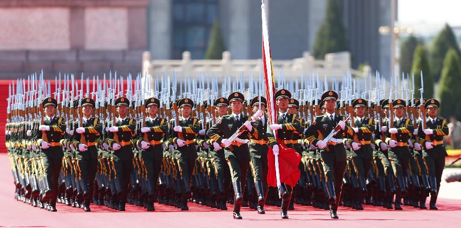 阅兵不仅是对历史的纪念,也是对未来和平的宣誓,通过这一仪式,我们不仅回顾了过去,也提醒着人们珍惜和平,共同维护世界的安宁,希望全球观众能通过这次直播,加深对历史的理解,增强对和平的珍视。