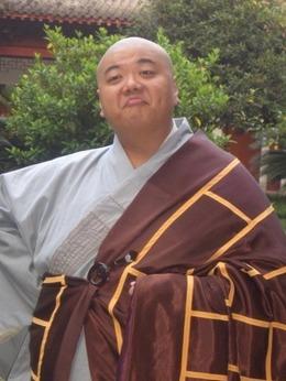 - 灵隐寺小和尚,与广亮一同被贬下凡间,投胎为瘦仙童,法号瘦仙,他性格活泼好动,但心地善良,对朋友忠诚。