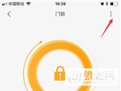 3、管理密码:通过点击“+”添加新的密码信息,利用1Password的智能密码生成器提高安全性。