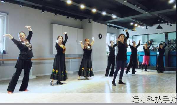 为了实现自己的梦想,晓雨来到了大城市,她在一家舞蹈学校报名学习,希望能够在这里提高自己的舞蹈水平,现实却给了她沉重的打击,她发现自己和其他同学之间的差距很大,无论是舞蹈技巧还是表现力,都远远不如他们。