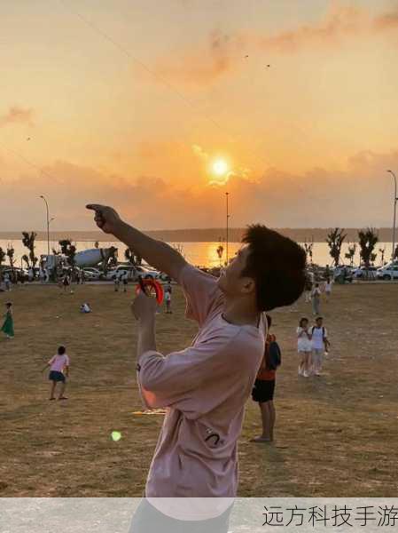提示:“一群人在沙滩上,背后是夕阳,有人在放风筝。”