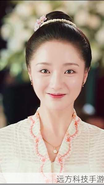 答:肖燕,她将月娘这个角色演绎得十分生动,给观众留下了深刻的印象。