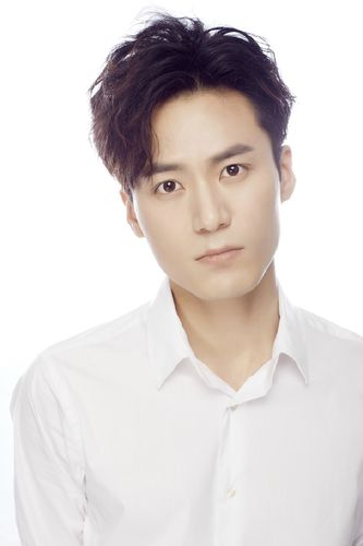 答:茅子俊。