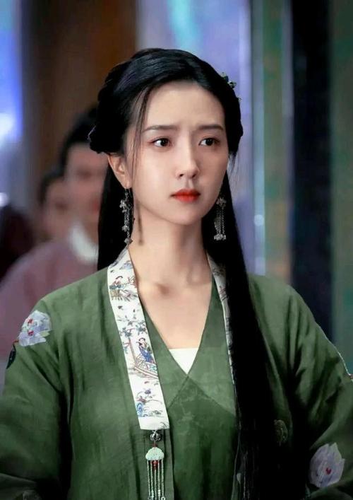 除此之外,还有许多精彩的角色,如柯梦兰、苏鸣玉等。