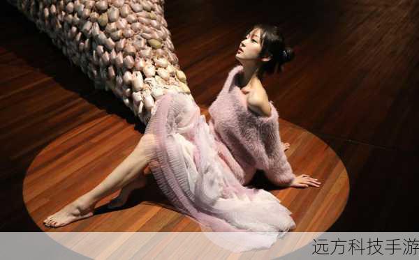 时秒,由孙千饰演,她是时分的妹妹,一个外表暴力但内心柔软的女孩,对哥哥的捉弄常常感到愤怒,但其实内心非常依赖哥哥,时秒有着自己的梦想和追求,在成长过程中逐渐学会理解和包容哥哥。