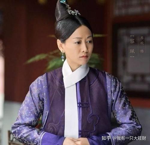 答:黄飞燕性格泼辣直爽,敢爱敢恨,对爱情执着坚定,是剧中一个非常有个性的女性角色。