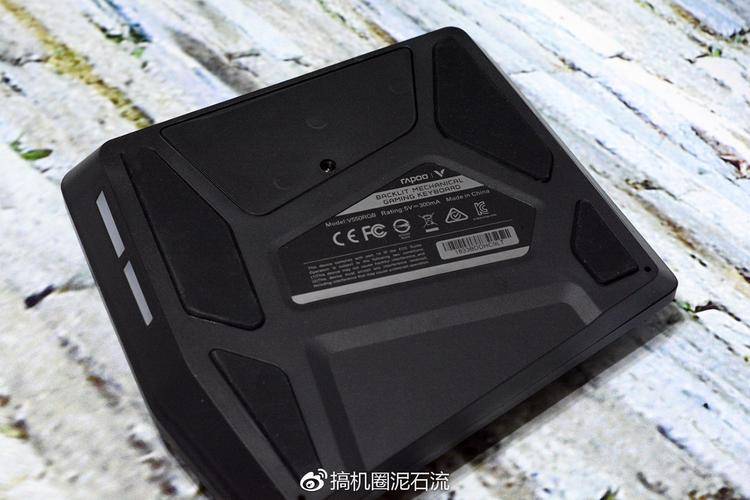 A: 不用担心,雷柏V550 RGB虽然采用了单手设计,但在设计和制造过程中充分考虑了稳定性和耐用性,键盘采用了坚固的底座和优质的材质,确保在长时间使用过程中依然能够保持稳定可靠,键盘还经过了严格的品质测试,确保每一台产品都能达到高标准的质量要求。