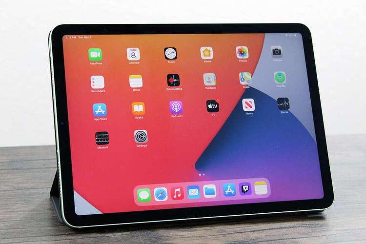 1、iPad Air系列:作为苹果的中端产品线,iPad Air系列在性能和设计上都达到了很高的水平,它搭载了苹果自研的M系列芯片,拥有出色的处理能力和图形性能,无论是日常办公还是娱乐游戏都能轻松应对,iPad Air还配备了高清视网膜显示屏和立体声扬声器,为用户带来更加沉浸式的视觉和听觉体验。