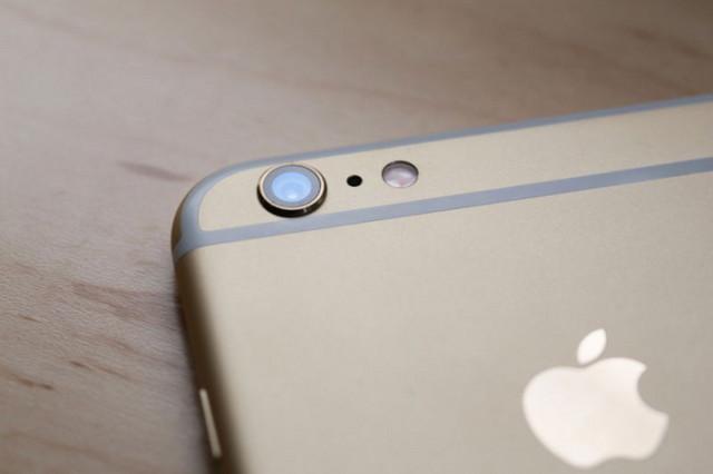 iPhone 4S:后置800万像素摄像头,虽然成像质量在当时已经相当不错,但受限于硬件条件,其拍照效果与如今的智能手机相比仍有较大差距,前置摄像头更是只有30万像素,主要用于视频通话和自拍。