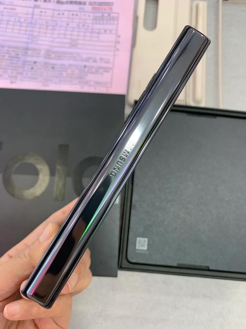 A:目前购买三星I9250主要需要注意以下几个问题:一是手机的成色和配件是否齐全;二是手机的系统版本是否支持当前的应用需求;三是电池等易耗品的健康状况如何,由于这款手机已经停产多年,因此在购买时还需注意防范假冒伪劣产品,建议用户在购买前仔细了解相关信息并选择信誉良好的商家进行交易。