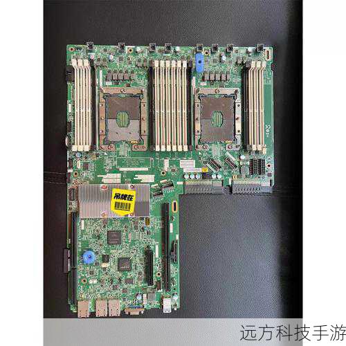 在内存方面，联想ThinkSystem SR550配备了32GB DDR4 ECC内存，为系统提供了充足的数据吞吐能力，ECC（Error-Correcting Code）内存技术能够有效检测和纠正内存中的错误，确保数据完整性和系统稳定性，这对于需要高可靠性的企业级应用尤为重要，能够保障企业在处理关键业务时不会出现数据丢失或系统崩溃的情况。
