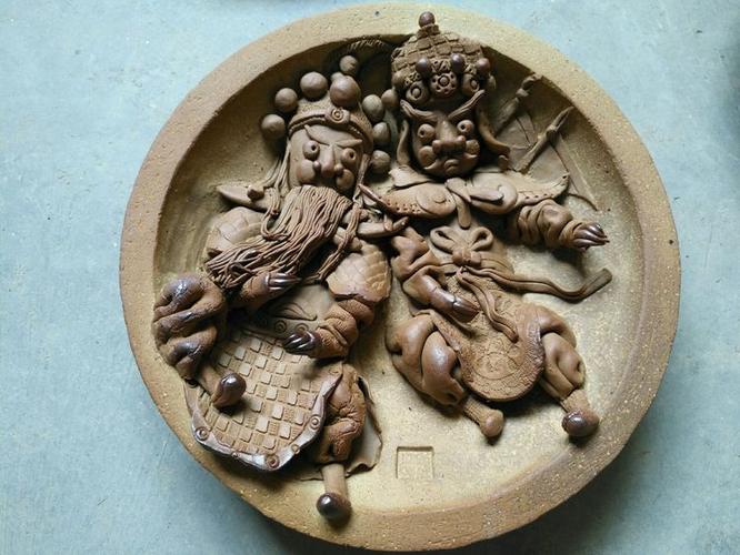 2、剧中有哪些令人印象深刻的陶艺作品？