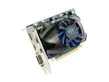蓝宝石HD7750 1G GDDR5白金版采用了高效的散热器设计，配备了超大口径静音风扇和优秀的散热片，这种设计使得显卡在长时间高负载运行时也能保持较低的温度水平，从而保证了显卡的稳定性和使用寿命，静音风扇的设计也有效降低了噪音污染，为用户提供了更加舒适的使用体验。