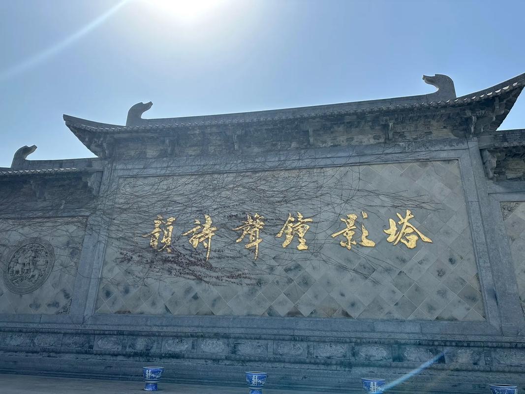 答：这可能只有夏凡本人最清楚啦，每一次挑战不同类型的角色、与优秀的团队合作等经历可能对他来说都是难忘的吧。