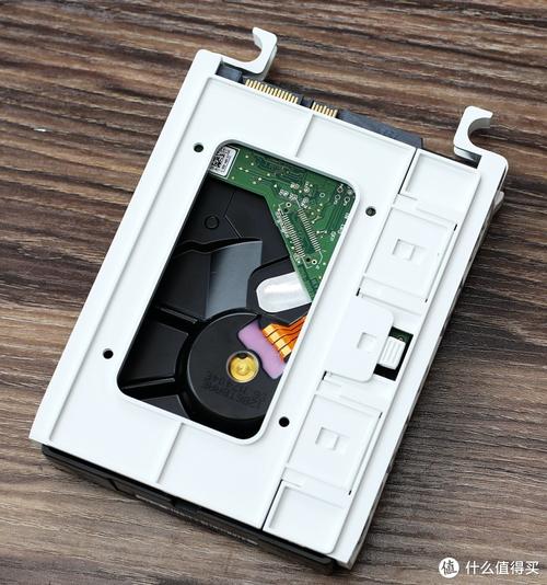 在续航方面,爱可视101 8G采用了锂电池作为电源供应,具体续航时间会根据使用环境的不同而有所差异,但根据官方数据显示,该平板在视频播放状态下可以持续使用约7小时,在WiFi上网状态下可以持续使用约10小时,在音乐播放状态下更是可以达到约36小时的惊人续航表现,这样的续航能力在当时已经相当出色了,在售后服务方面,爱可视101 8G享受全国联保和三包服务政策,质保期为1年,在质保期内如果出现质量问题或故障,用户可以凭借购买凭证和保修卡到指定的维修点进行维修或更换服务。