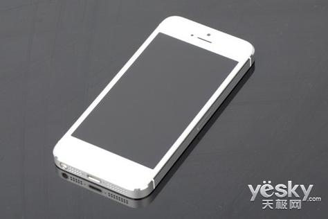 在屏幕显示方面,iPhone5采用了4英寸视网膜屏,分辨率为1136x640,像素密度高达326ppi,色彩鲜艳、图像逼真,为用户带来了极佳的视觉体验,而索尼S36h则配备了一块4.3英寸的显示屏,分辨率为854x480,虽然像素密度不及iPhone5,但作为入门级产品,其屏幕饱和度和可视角度都表现不俗,能够满足一般用户的日常需求。