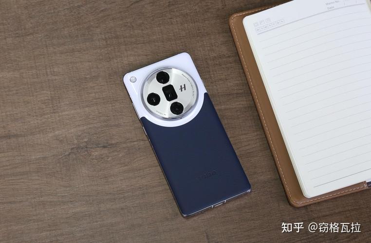 OPPO Find X7 Ultra在影像领域同样有着不俗的表现,它搭载了一英寸双潜望四主摄系统,配合哈苏影像,能够捕捉每一刻的精彩,这款手机的主摄同样达到了5000万像素,配合哈苏自然色彩优化技术,确保色彩还原真实精准,OPPO Find X7 Ultra还内置了MariSilicon X影像专用芯片,拥有出色的夜拍能力,即使在极暗的环境中也能呈现清晰明亮的照片,6.8英寸AMOLED屏幕和ColorOS 13系统也为用户带来了震撼的视觉体验和流畅的操作感受。