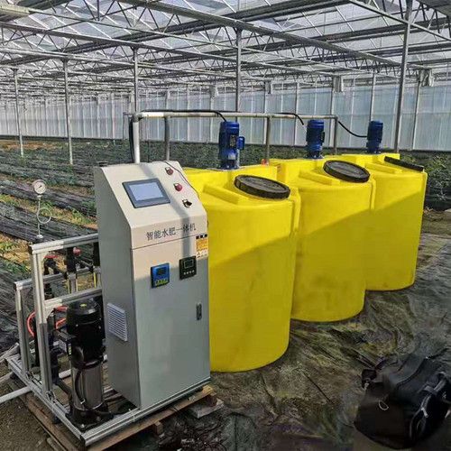 1.自动浇水、施肥