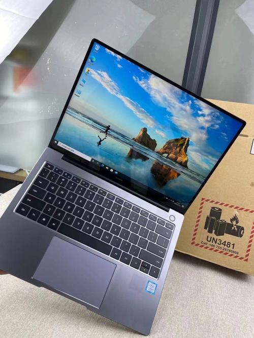 华为MateBook 14s 2023(酷睿i5-13500H 16GB 1TB)凭借其轻薄的设计、强劲的性能、出色的屏幕以及丰富的功能,成为了市场上备受瞩目的轻薄本之一,如果你正在寻找一款既能满足工作需求又能兼顾娱乐体验的笔记本,那么它绝对是一个值得考虑的选择。