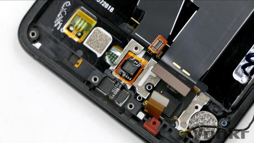 Q: 米3后盖拆解更换图...?