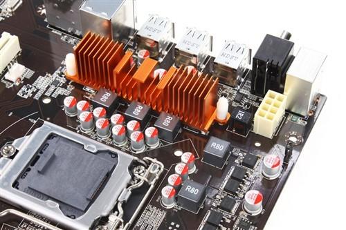 A:斯巴达克黑潮BA-218主板支持RAID 0、RAID 1、RAID 10等多种RAID模式,用户可以根据自己的需求和数据存储特点,选择合适的RAID模式进行配置。