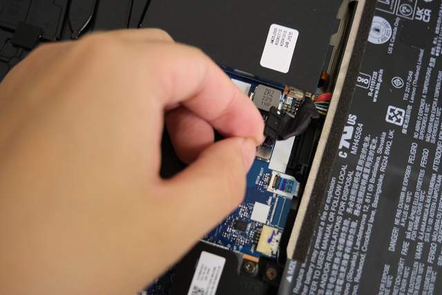 问题三:联想万全R520 G7 E5620的内存和硬盘配置如何?是否支持扩展升级?
