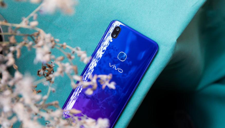 说到最新vivo Z3X的图片,不得不提的就是其拍照功能的强大,vivo作为拍照手机的佼佼者,Z3X自然继承了这一优良传统,后置高清摄像头,搭配先进的图像处理技术,无论是白天还是夜晚,都能轻松捕捉生活中的每一个精彩瞬间,而前置摄像头,则更加注重自拍体验,美颜算法自然,让人在镜头前更加自信。