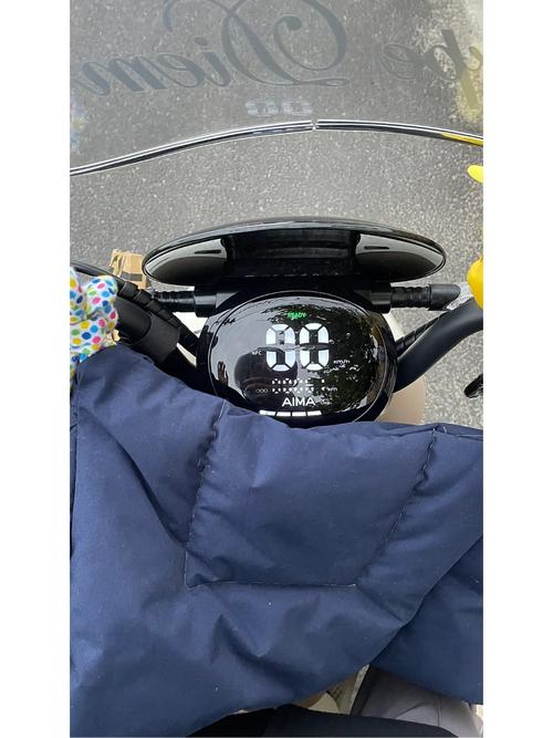 问:爱玛礼想N385的续航里程是多少?
