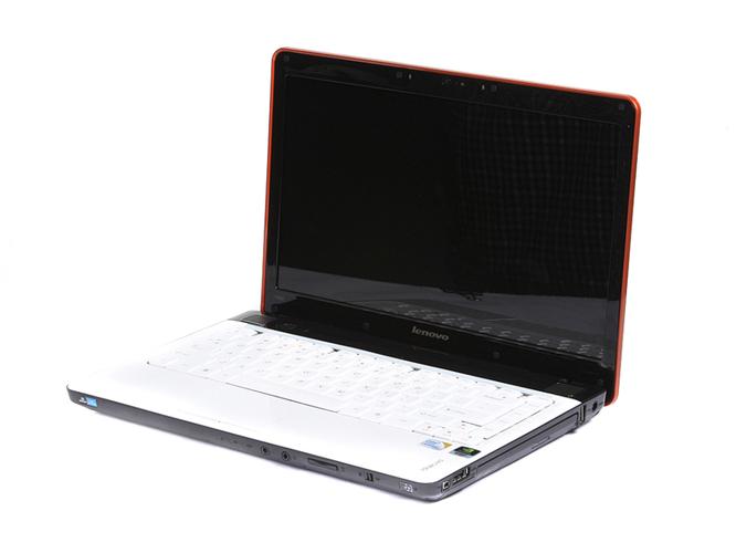 答:联想Y450A-TFO(H)(NBA球星版)搭载了NVIDIA Geforce GT 130M独立显卡,拥有512MB DDR3显存,支持DirectX 10,这款显卡在当时的性能表现相当出色,无论是玩大型游戏还是进行图形设计,都能提供流畅的体验。