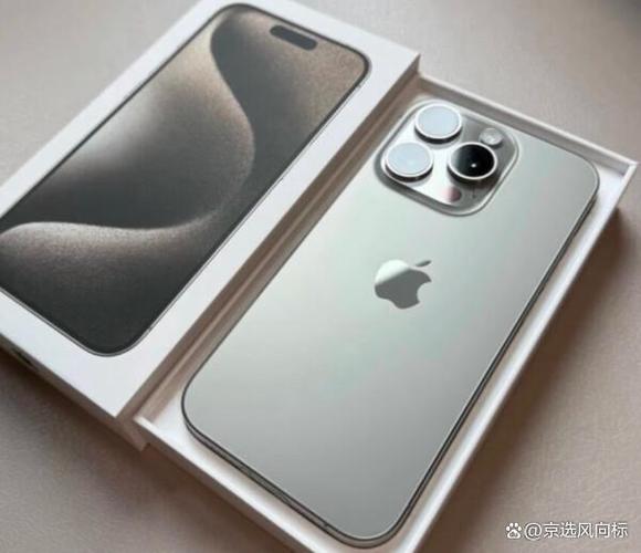 如果你追求精致设计和卓越性能:iPhone5则以其经典的直板设计、出色的性能和丰富的iOS生态成为了另一个值得考虑的选择,虽然屏幕尺寸相对较小,但Retina视网膜屏幕技术确保了出色的显示效果;同时A6处理器和iOS系统的强强联合也带来了流畅的使用体验。