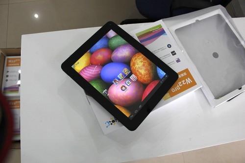 蓝魔W22pro不仅仅是一款平板电脑,它更是一个集多种功能于一身的移动智能终端,无论是办公文档编辑、图片视频处理,还是休闲娱乐的观影、游戏,W22pro都能轻松应对,它还支持蓝牙、GPS等多种连接方式,让你在享受便捷的同时,也能体验到更多元化的应用场景。