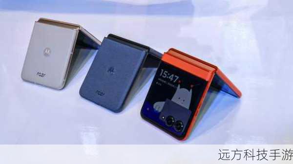 作为一款AI折叠屏手机,moto razr 50 Ultra内置了丰富的AI功能,联想小天作为智能助手,不仅支持自然语言对话、文档翻译、要点总结等功能,还能根据用户的需求生成个性化的壁纸和图片,moto razr 50 Ultra还支持AI出行、AI通话、慧眼识屏等实用功能,让用户的日常生活更加便捷和智能。