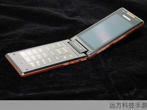 虽然三星W899已经是一款多年前的产品,但其在设计上的独特性和经典性,使得它至今仍然具有一定的吸引力,在最新的图片中,我们或许无法直接看到W899的实物新品(因为作为一款已停产的老机型,官方不再推出新版本),但我们可以从一些复古收藏、定制改造或是概念设计中,找到W899的现代回响。