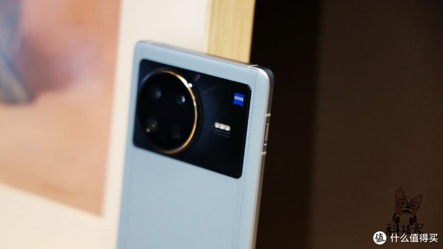问题三：vivo X Note的摄影性能如何？有哪些亮点功能？