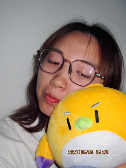 问题二:IXUS 1000HS在低光环境下的表现如何?