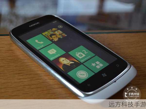 诺基亚Lumia 610的推出,不仅是诺基亚在智能手机市场的一次重要布局,更是其品牌转型与坚持的缩影,面对激烈的市场竞争,诺基亚没有选择放弃,而是积极拥抱变化,不断探索新的发展方向,从Symbian到Windows Phone,再到后来的Android合作,诺基亚始终在寻找最适合自己的道路,而Lumia 610的成功,无疑为诺基亚的转型之路增添了一抹亮色。