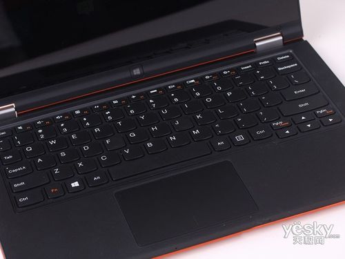 联想Yoga11S-ITH(皓月银)凭借其出色的外观设计、强劲的性能表现、优秀的屏幕体验以及卓越的便携性与舒适度,成为了市场上备受瞩目的轻薄本之一,如果你正在寻找一款既能满足日常办公学习需求,又能彰显个性品味的笔记本,那么联想Yoga11S-ITH(皓月银)无疑是一个值得考虑的选择。